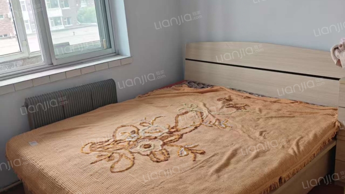 华春宿舍二手房实景图