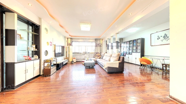 汇富苑小区二手房实景图