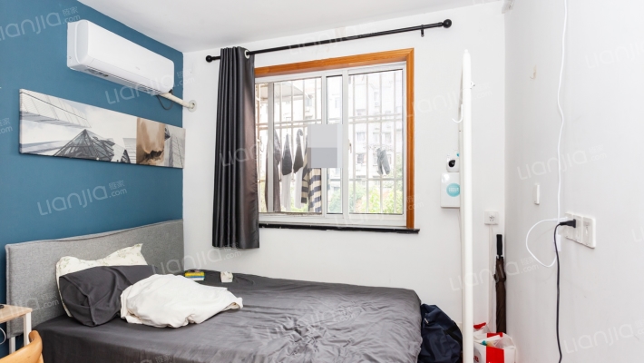 龙柏七村二手房实景图