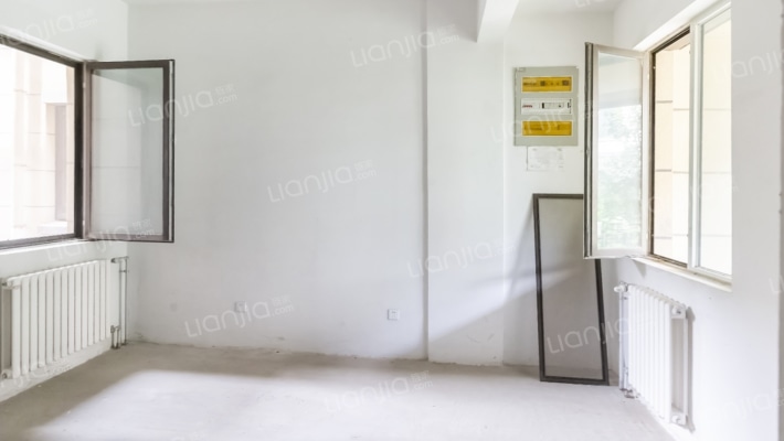 中建长清湖瑜园二手房实景图
