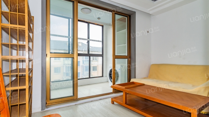 银兆公寓二手房实景图