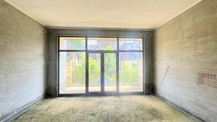 阅山墅二手房实景图