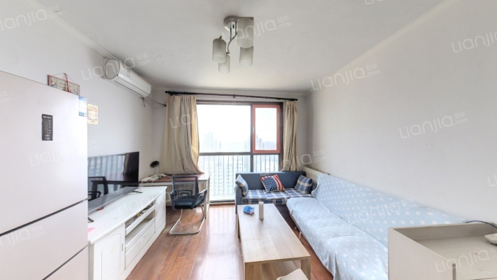 柏林爱乐三期二手房实景图