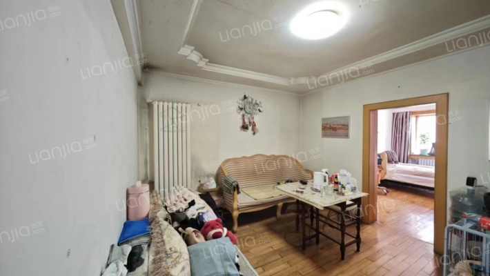 哈广小区二手房实景图