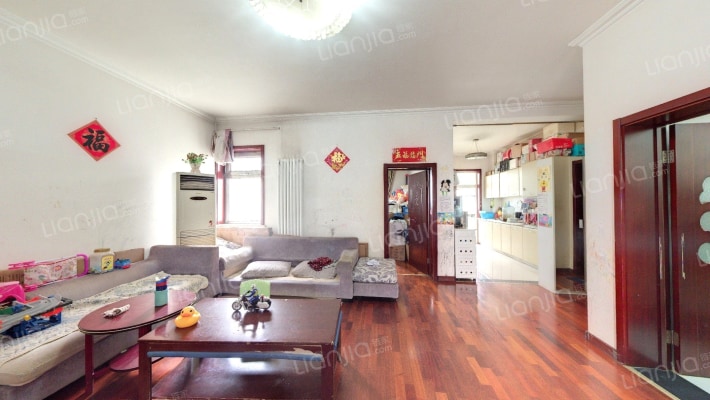 王府街18号院二手房实景图