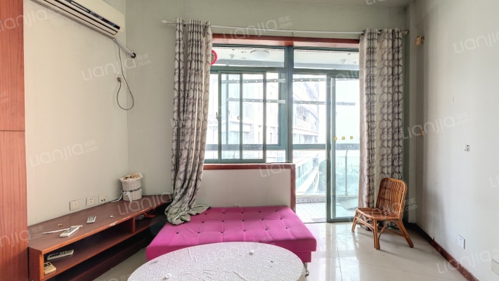 泊仕公寓二手房实景图