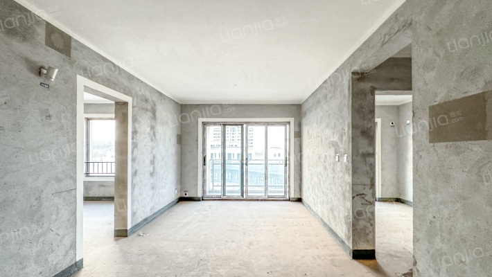 金科岭上洋楼二手房实景图