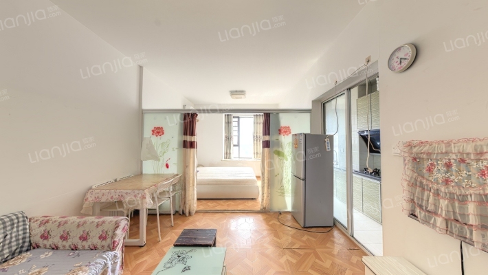 鹿鼎国际红酒城二手房实景图