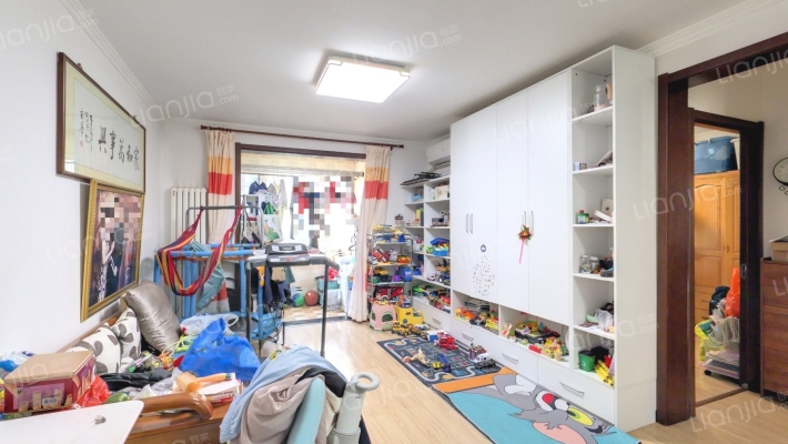 东亚逸品阁二手房实景图