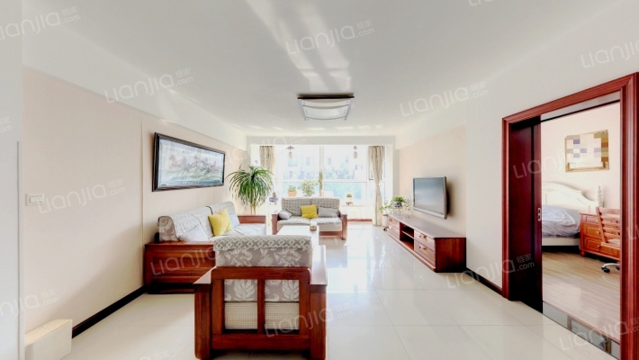 汇宝国际花园B区二手房实景图