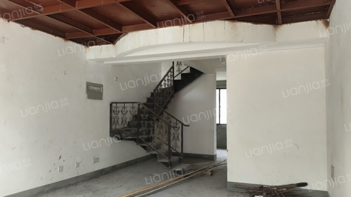 龍泊聖地二手房实景图