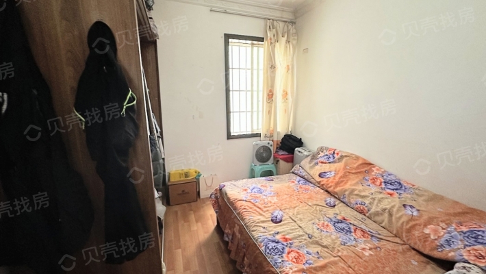 上海路 苏州路 商圈 户型方正的 标准一房 老证-卧室
