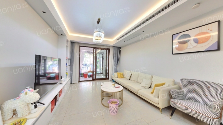 佘山水岸名邸二手房实景图