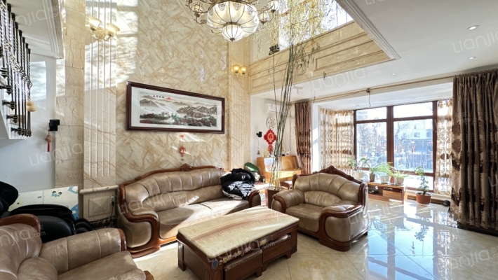 世茂毕索小镇二手房实景图