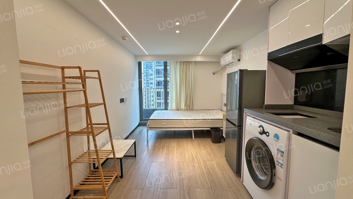 保利天汇二手房实景图