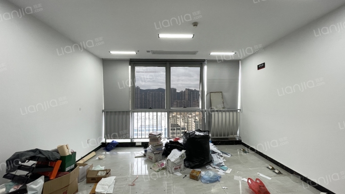 闽商财富中心二手房实景图