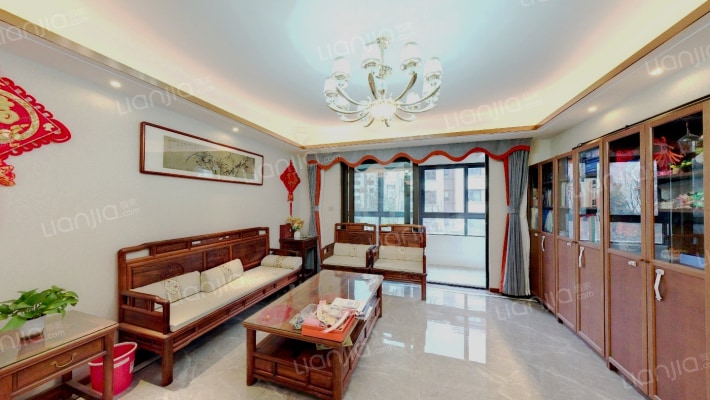 翡翠天域麓园二手房实景图