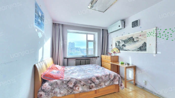 奥威5514小区二手房实景图