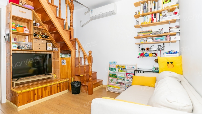 密三小区二手房实景图