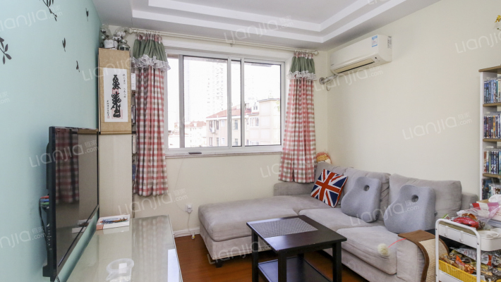 虹储小区二手房实景图