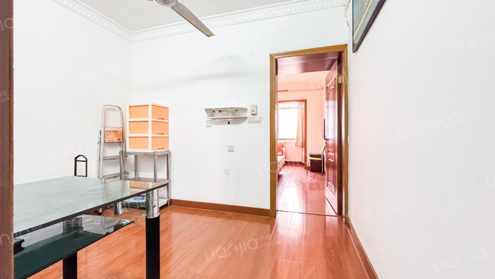 滨海一村二手房实景图