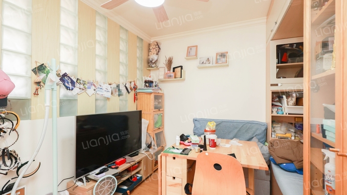 汇成一村二手房实景图