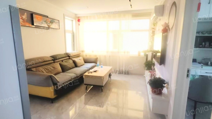 锦富华园二手房实景图