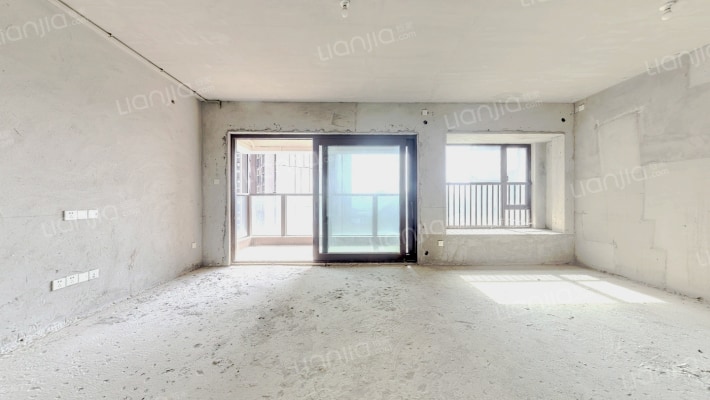 尖岗山壹号花园二手房实景图