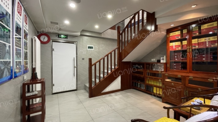 财富中心二手房实景图