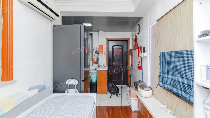 联建东小区二手房实景图