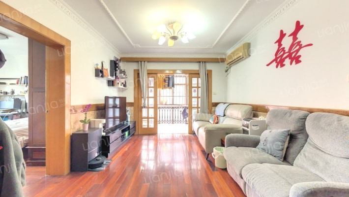 龙腾公寓二手房实景图