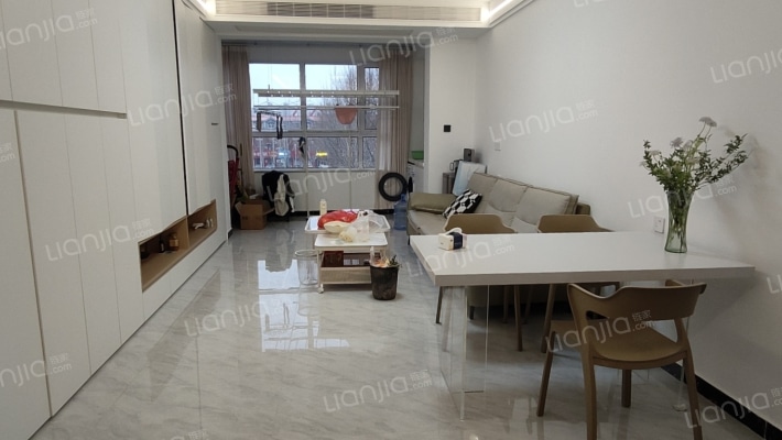 万源雅筑二手房实景图