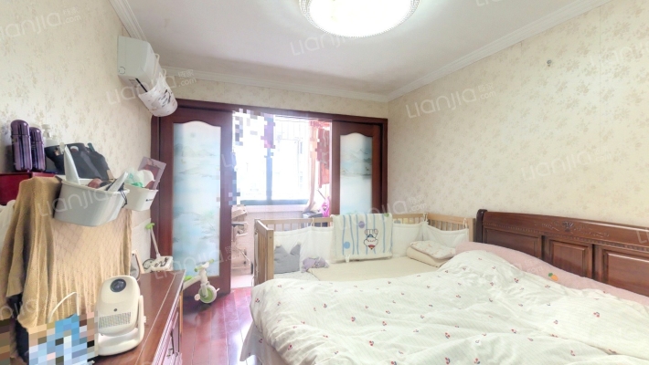 闸北场中公寓二手房实景图