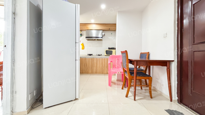 鸿海大楼二手房实景图