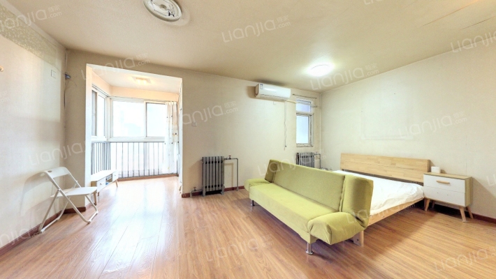 彩虹城四区二手房实景图