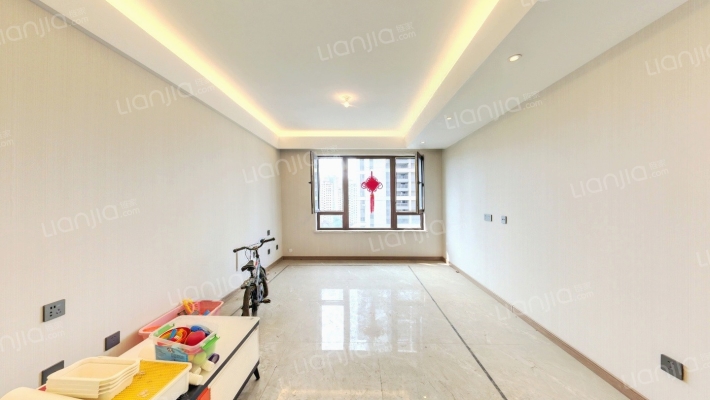 万科北宸之光二手房实景图