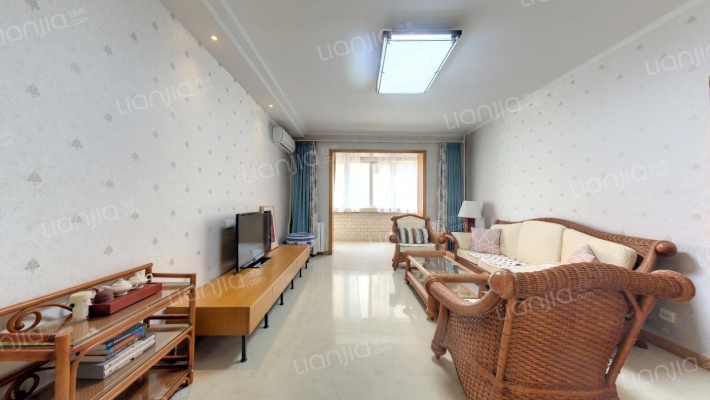 边防总队家属院二手房实景图