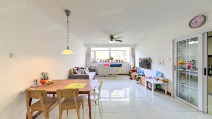 宝石花苑二手房实景图