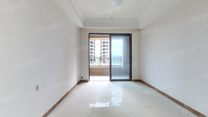 中新紫荆府二手房实景图