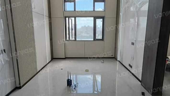 中骏雍景府二手房实景图