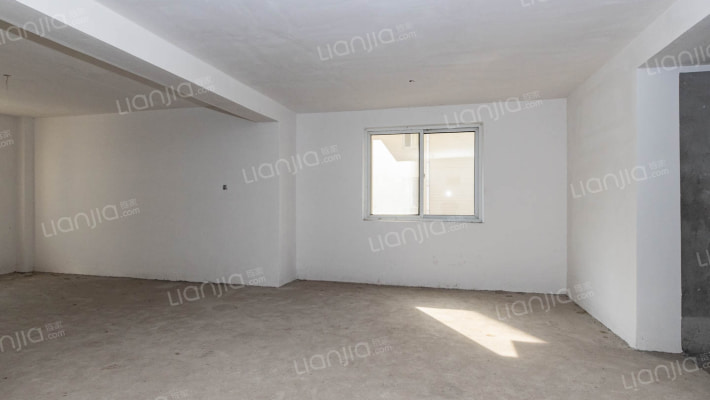 河畔雅居二手房实景图