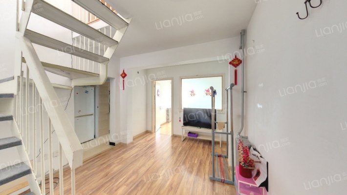 仓南胡同14号院二手房实景图