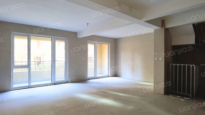 龙湖天璞二手房实景图