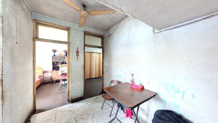 石飞宿舍二手房实景图