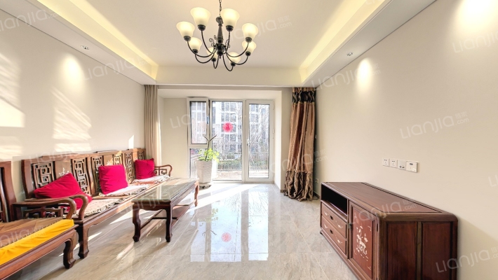 保利时代C11区二手房实景图