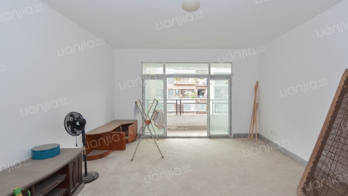 长龙社区B区二手房实景图