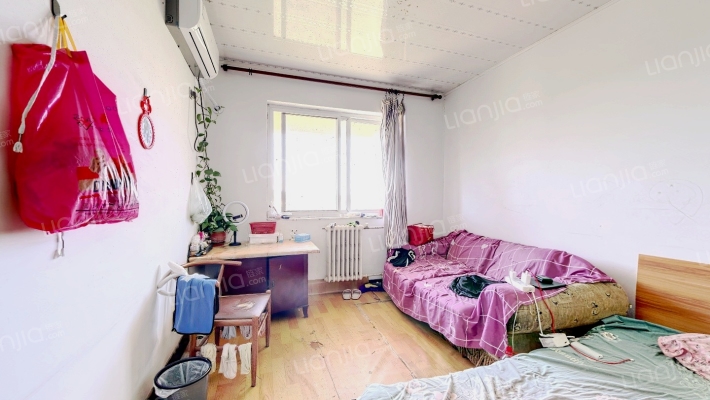 溪水花园一区二手房实景图