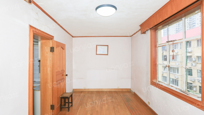 大连路1188弄二手房实景图