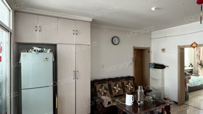 白酒厂家属楼二手房实景图