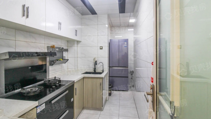 聚信国际 电梯 中层  一室二厅  精装修  拎包入住-厨房